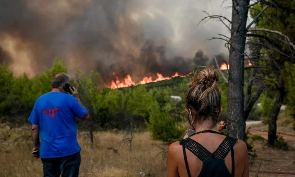 Τριπλός χαλασμός στην Αττική! Μαλακάσα, Θρακομακεδόνες, Βαρυμπόμπη τρέμουν την μανία του αέρα